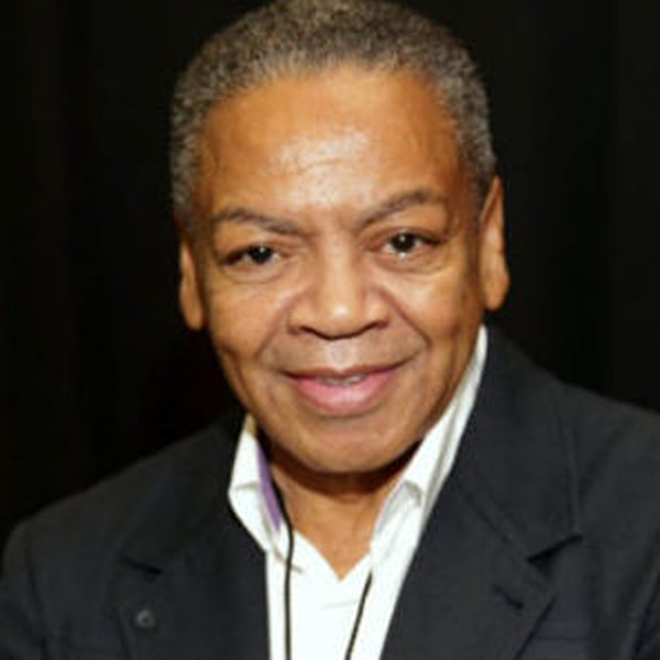 https://ewnconf.speegledesign.com/wp-content/uploads/2017/07/Speakers600x600-ReggieWells.jpg